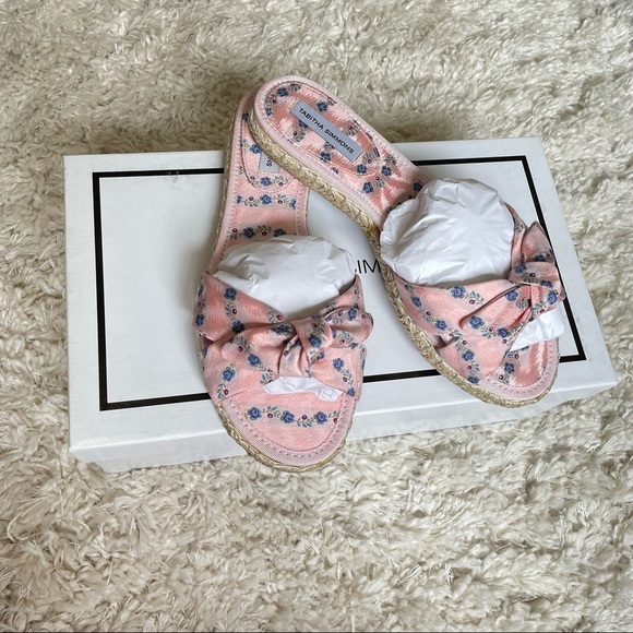 Tabitha Simmons | NWT Heli Light Pink Striped Jacquard Sandals Size 7 B - Picture 1 of 6